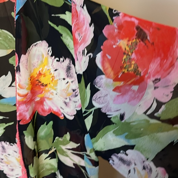 LuLaRoe Flowered Shirley Kimono Size Medium New With Tags - Picture 7 of 11